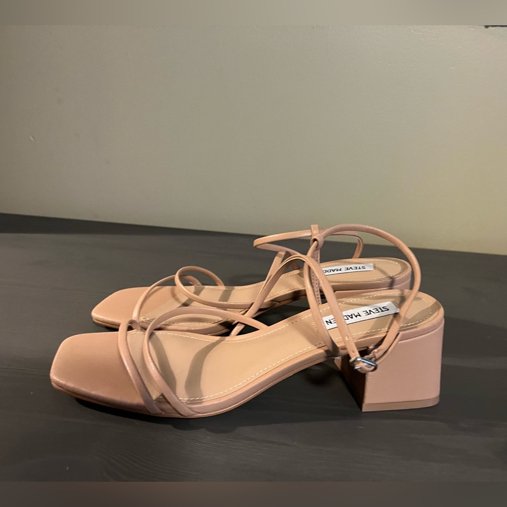 Steve Madden Nude Strappy Block Heel Sandals - Picture 5 of 7